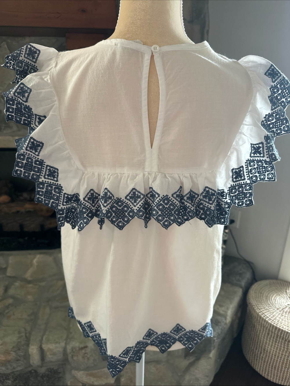 NWT Jennifer & Grace White With Navy Embroidery & Ruffle Detail Boho Small - Picture 4 of 4